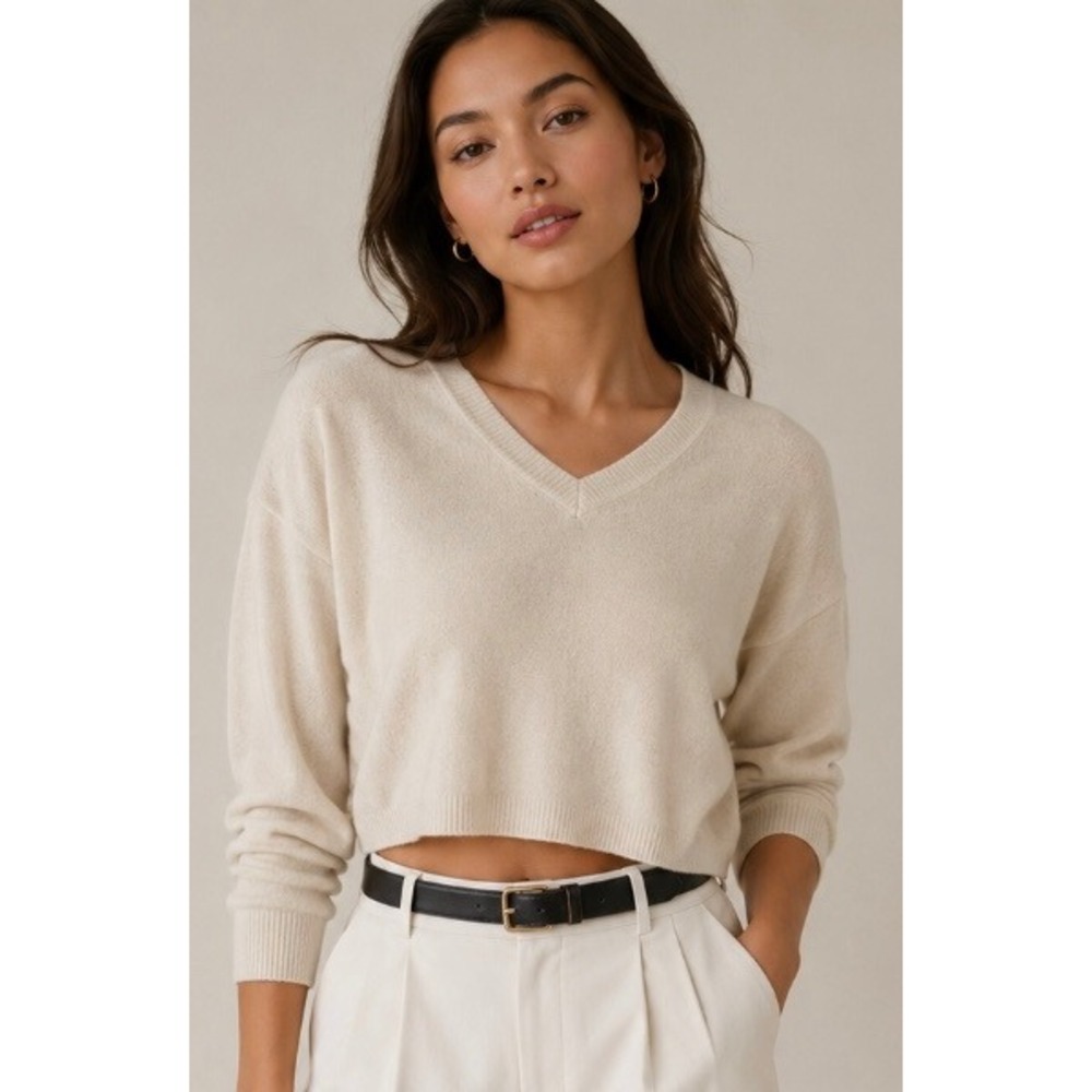 Cropped V-Neck Sweater - Cream